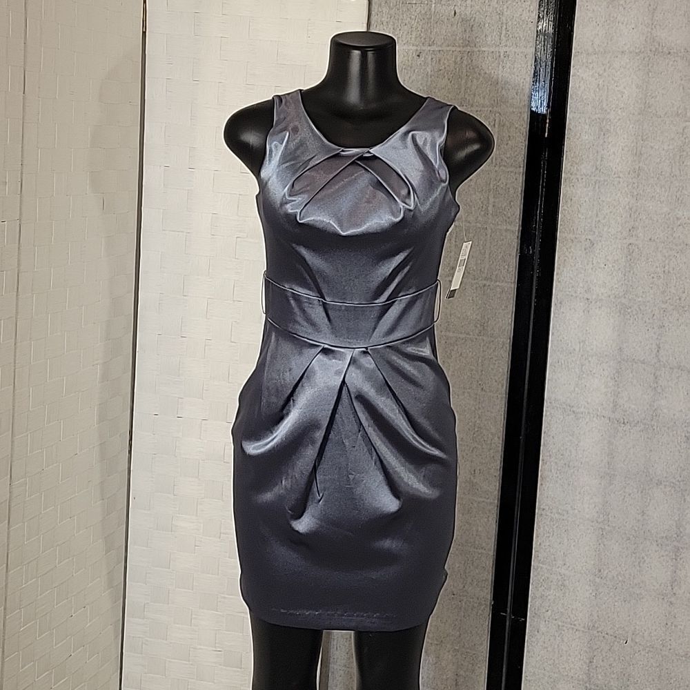 BRAND NEW B.WEAR TOO!PLEATED COCKTAIL MINI SLEEVELESS V-NECK ZIP CLOSURE DRESS